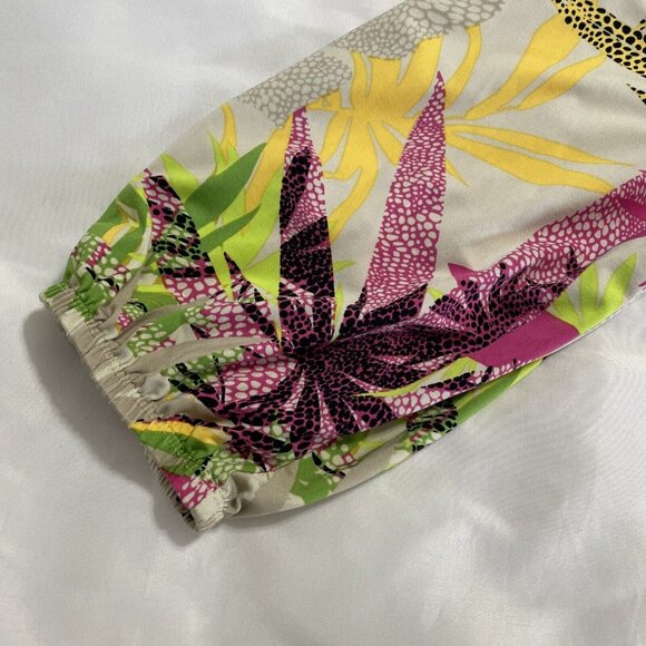 Robert Louis Women's Cold Shoulder Blouse Top Size Small Beige Tropical Print - Picture 4 of 11